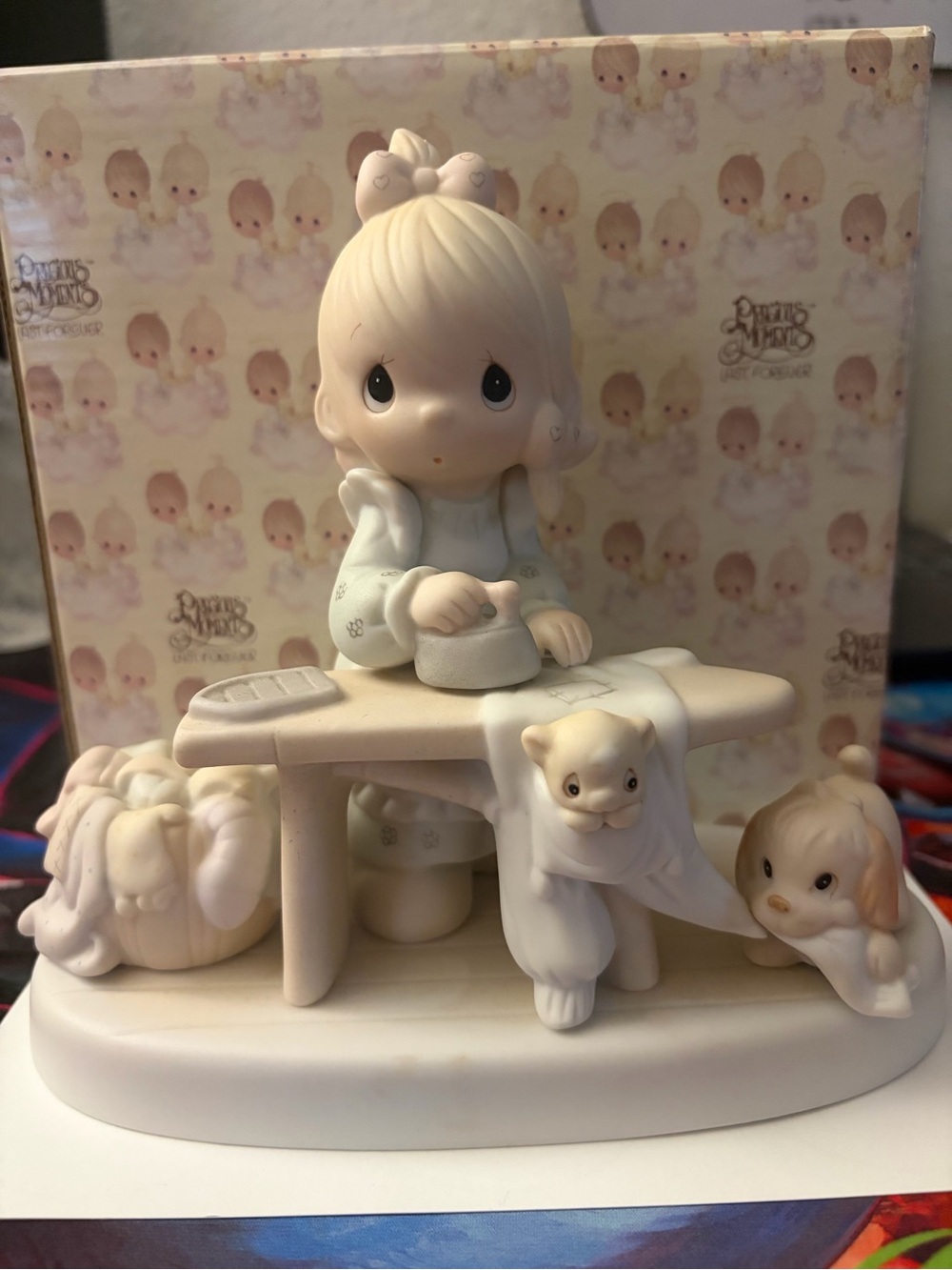 Precious Moments Figurine Girl Ironing with Puppies - Cream, White